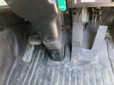 Nissan TRUCK