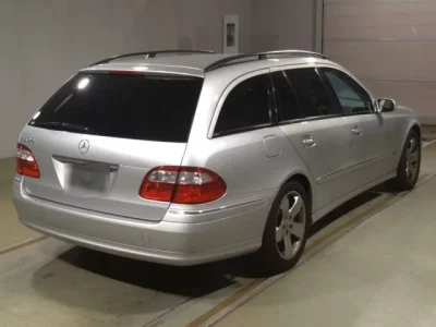 Mercedes-Benz E CLASS WAGON