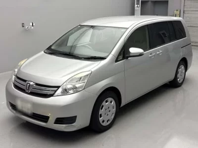 Toyota ISIS