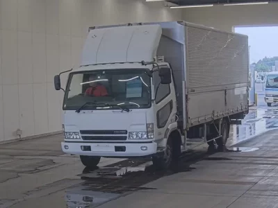Mitsubishi FUSO FIGHTER