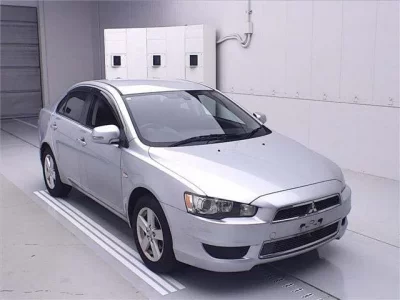 Mitsubishi GALANT FORTIS