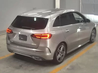 Mercedes-Benz B CLASS
