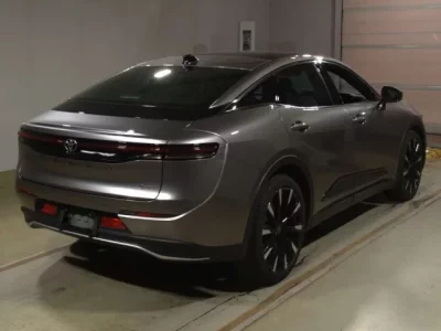 Toyota CROWN CROSSOVER