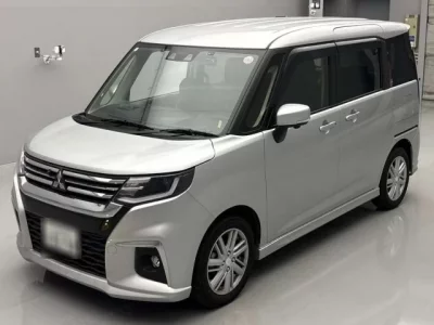 Mitsubishi DELICA D2