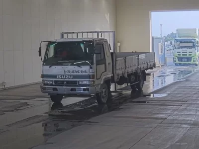 Isuzu FORWARD