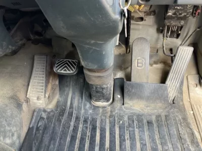 Nissan TRUCK