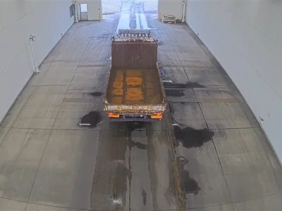 Nissan TRUCK