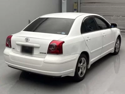 Toyota AVENSIS SEDAN