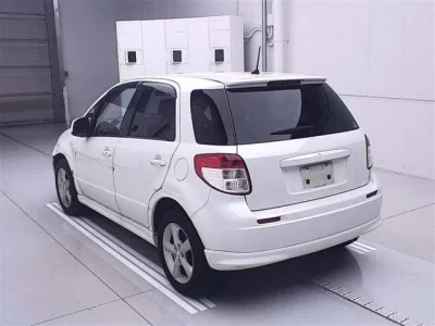 Suzuki SX-4