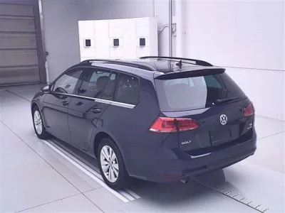 Volkswagen GOLF VARIANT