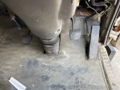 Nissan TRUCK
