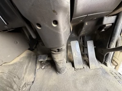 Nissan TRUCK