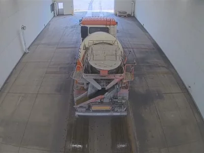 Nissan TRUCK