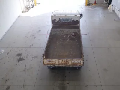 Nissan TRUCK