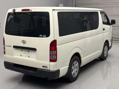 Toyota REGIUS ACE VAN