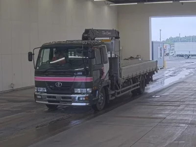 Nissan TRUCK