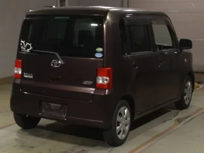 Toyota PIXIS SPACE