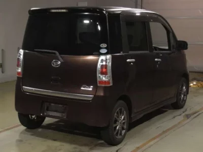 Daihatsu TANTO EXE