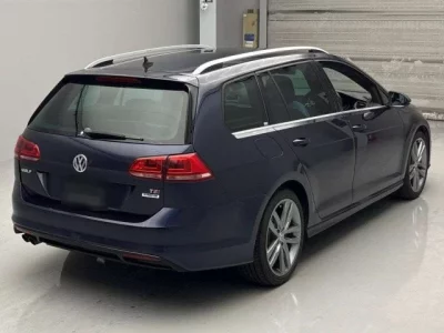 Volkswagen GOLF VARIANT
