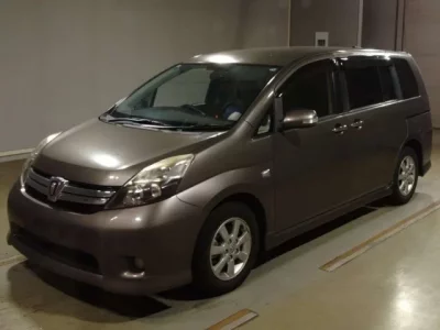 Toyota ISIS