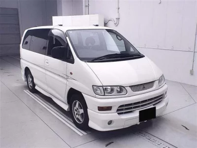 Mitsubishi DELICA