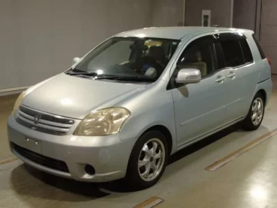 Toyota RAUM