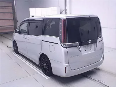 Toyota ESQUIRE