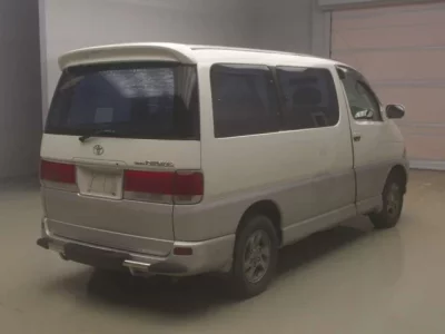 Toyota HIACE REGIUS