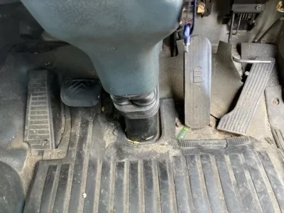 Nissan TRUCK