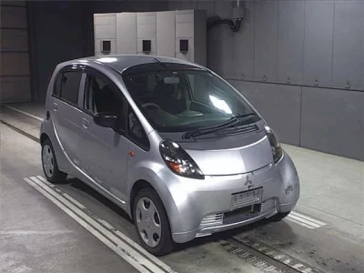 Mitsubishi I