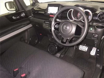 Honda N BOX SLASH
