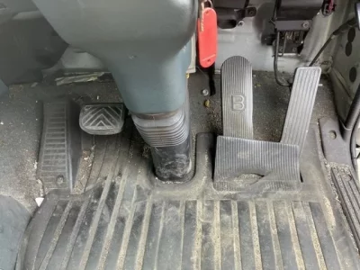 Nissan TRUCK