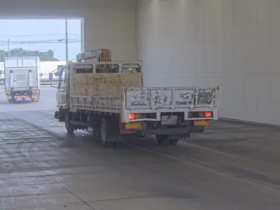 Nissan TRUCK