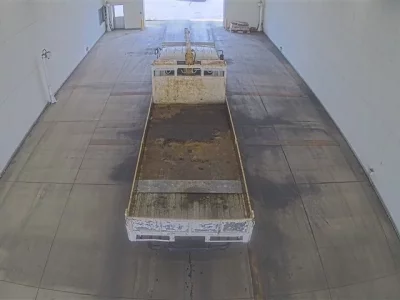 Nissan TRUCK