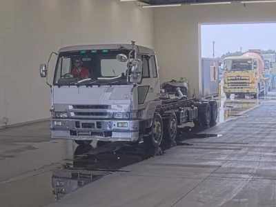 Mitsubishi FUSO TRUCK