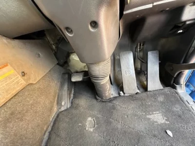 Nissan TRUCK