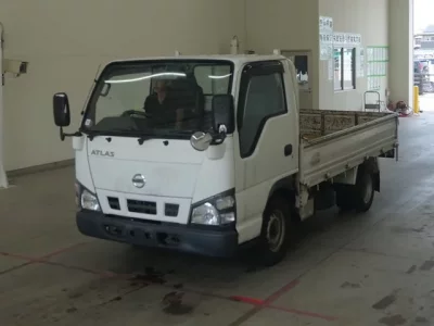 Nissan TRUCK