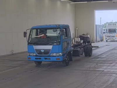 Nissan UD SERIES