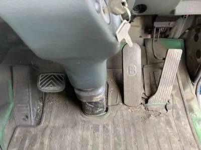 Nissan TRUCK