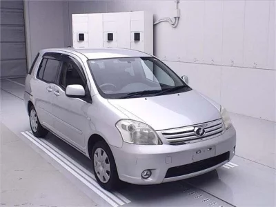 Toyota RAUM
