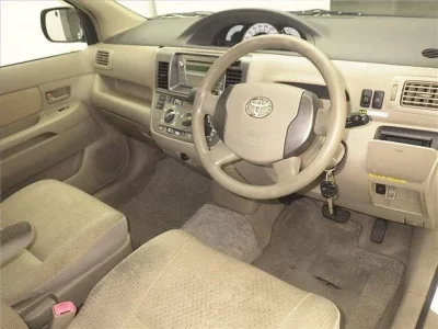 Toyota RAUM