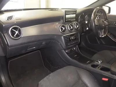 Mercedes-Benz GLA CLASS