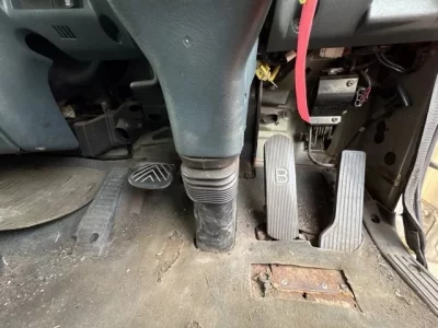 Nissan TRUCK