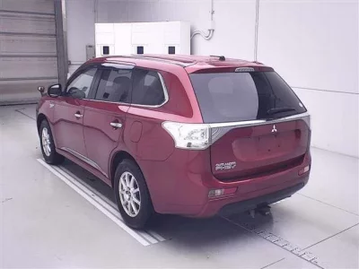 Mitsubishi OUTLANDER PHEV