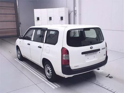 Toyota SUCCEED