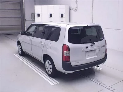 Toyota SUCCEED