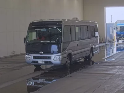 Toyota COASTER