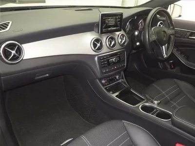 Mercedes-Benz GLA CLASS