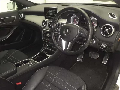 Mercedes-Benz GLA CLASS