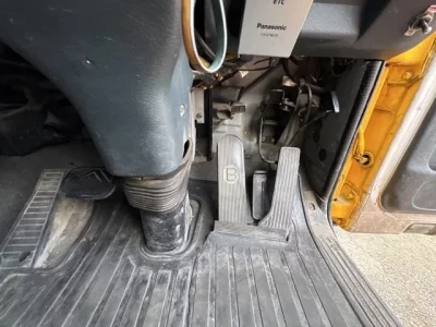 Nissan TRUCK